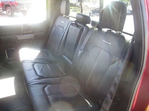Used 2015 Ford F150 Platinum w/ Equipment Group 701A Luxury AWD/4WD image 25