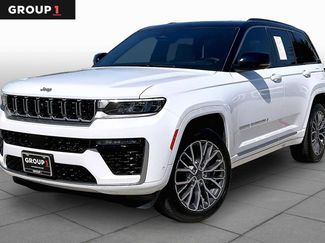 Used 2026 Jeep Grand Cherokee Summit w/ Adv Protech Group IV AWD/4WD video 1