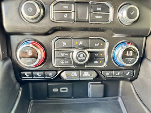 Used 2021 GMC Yukon AT4 w/ AT4 Premium Plus Package image 28