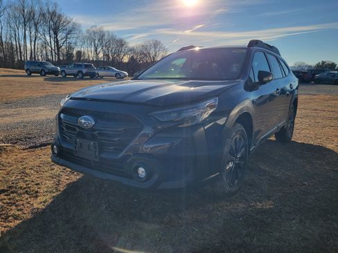 Certified 2024 Subaru Outback Onyx Edition image 3