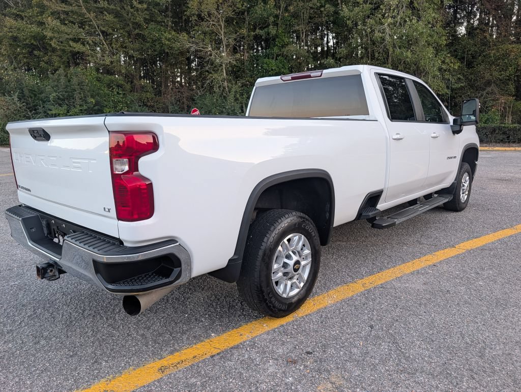 Used 2022 Chevrolet Silverado 2500 LT w/ Convenience Package AWD/4WD image 5