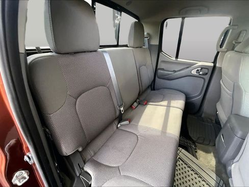 Used 2018 Nissan Frontier SV w/ Value Truck Package RWD image 20