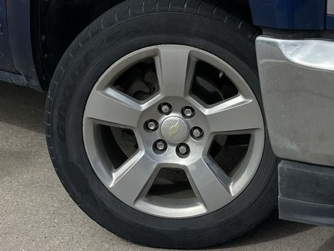 Used 2018 Chevrolet Silverado 1500 LT w/ Texas Edition RWD image 8