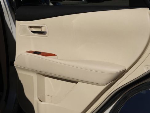 Used 2012 Lexus RX 350 FWD image 18