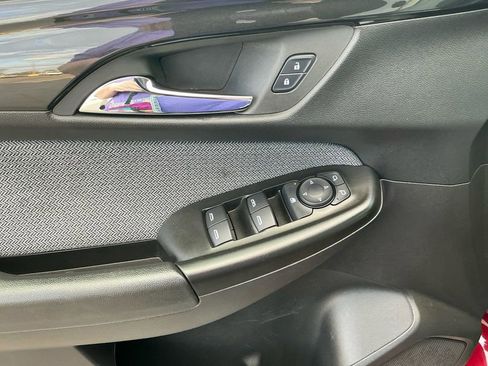 Used 2025 Chevrolet TrailBlazer LT image 16