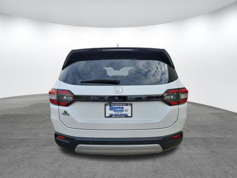 Used 2024 Honda Pilot EX-L image 6