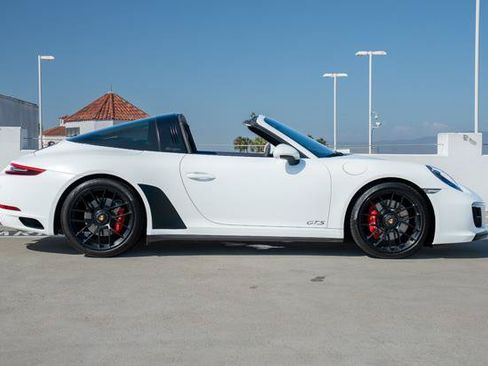 Used 2019 Porsche 911 Targa 4 GTS AWD/4WD image 18