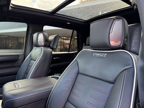 Used 2025 GMC Yukon AT4 Ultimate image 21