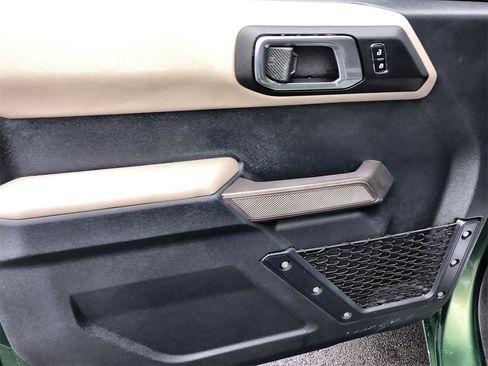 Used 2023 Ford Bronco Wildtrak image 13