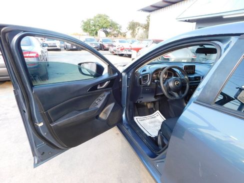 Used 2015 MAZDA MAZDA3 i Sport image 15