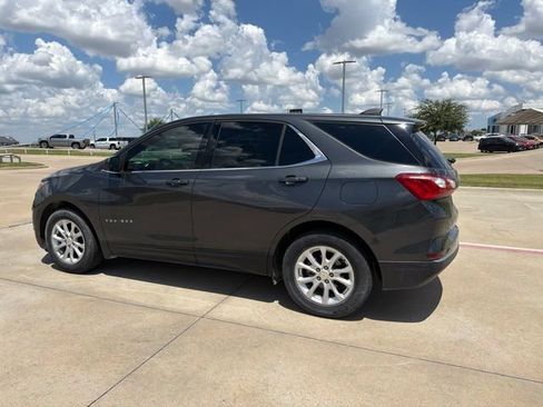 Used 2018 Chevrolet Equinox LT FWD image 12