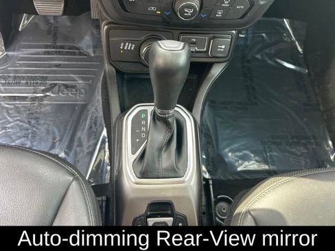 Used 2021 Jeep Renegade Limited w/ Sun & Sound Group AWD/4WD image 28