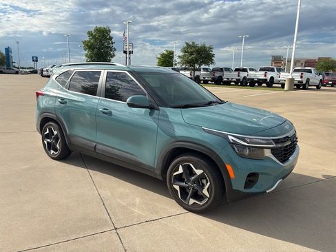 Used 2024 Kia Seltos EX AWD/4WD image 5