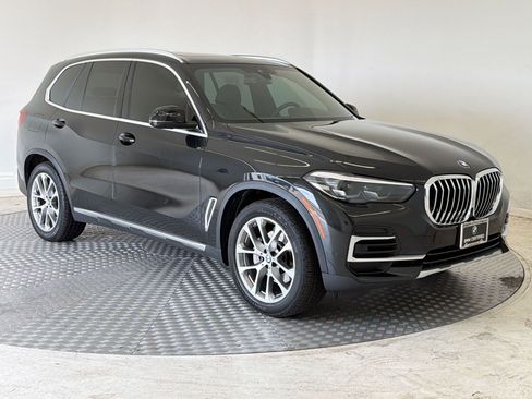 Certified 2023 BMW X5 xDrive40i w/ Premium Package AWD/4WD image 7