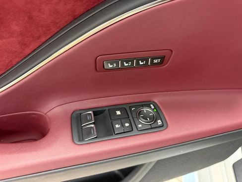 Used 2018 Lexus LC 500 Coupe w/ Touring Package RWD image 19