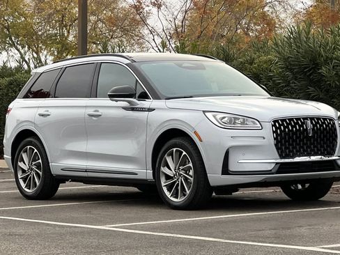 New 2026 Lincoln Corsair Grand Touring image 10