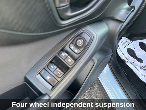 Used 2018 Subaru Crosstrek 2.0i Premium w/ Moonroof Package image 13