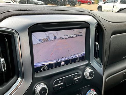 Used 2020 GMC Sierra 1500 SLT image 30