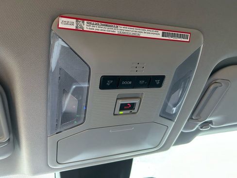 Used 2025 Toyota RAV4 XLE image 29