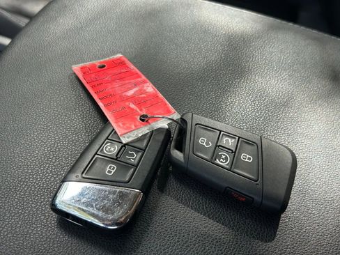 Used 2023 Volkswagen Atlas SE w/ Black Wheel Package image 67