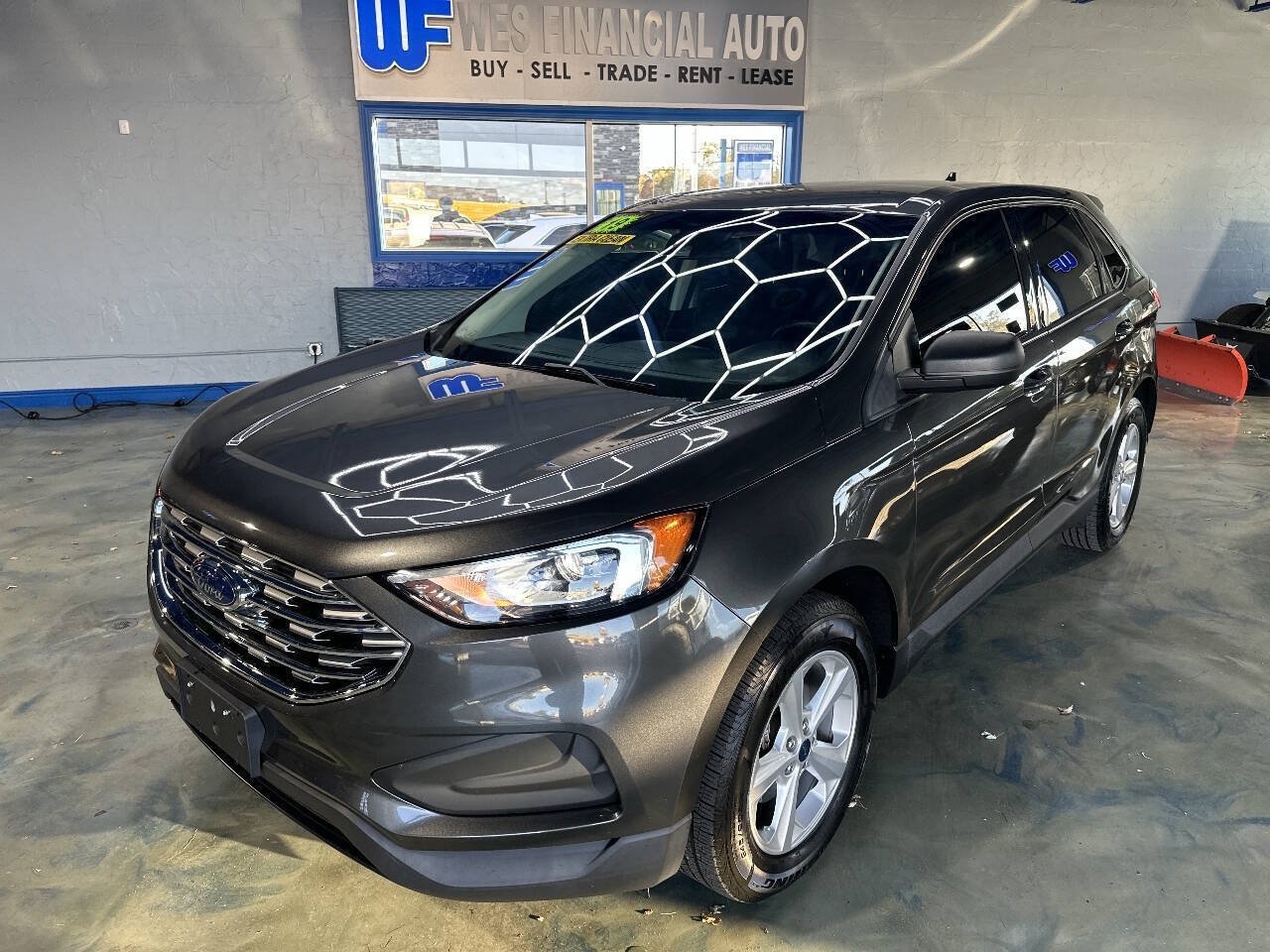 Used 2019 Ford Edge SE FWD image 5