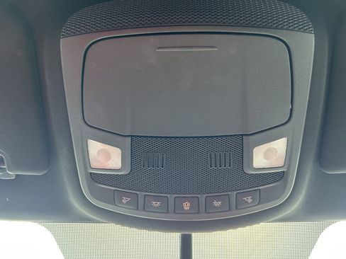 Used 2017 Lincoln MKC Premiere image 32