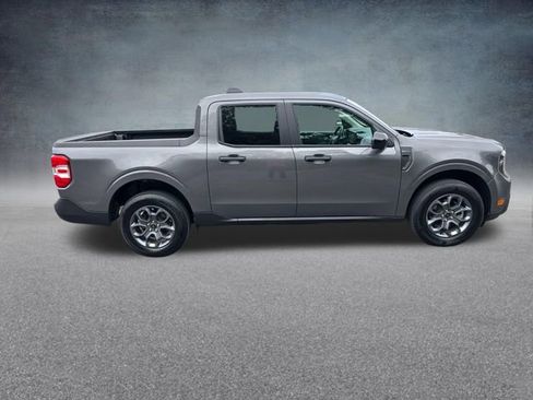 Used 2025 Ford Maverick XLT w/ Equipment Group 301A AWD/4WD image 9