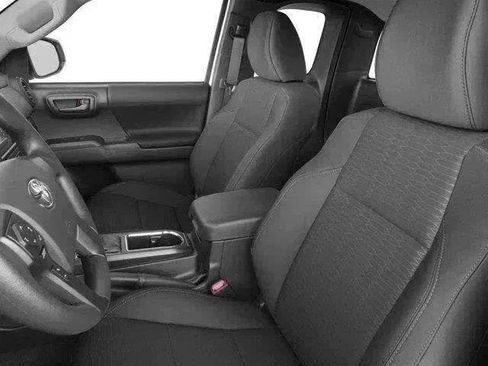 Used 2017 Toyota Tacoma SR AWD/4WD image 28