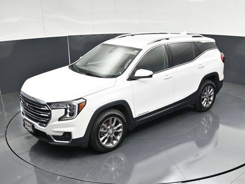 Used 2023 GMC Terrain SLT AWD/4WD image 39