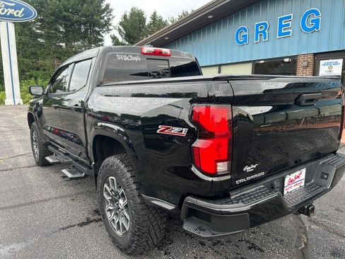 Used 2023 Chevrolet Colorado Z71 w/ Z71 Convenience Package 2 AWD/4WD image 9