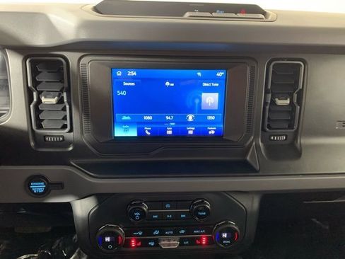 Used 2023 Ford Bronco Big Bend image 11