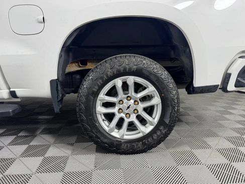 Used 2022 Chevrolet Silverado 1500 RST w/ Z71 Off-Road Package AWD/4WD image 35