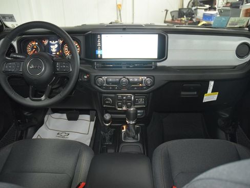 Used 2026 Jeep Wrangler Unlimited Sport AWD/4WD image 28
