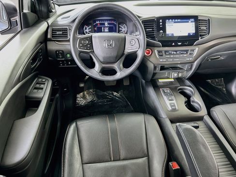 Used 2023 Honda Passport TrailSport image 23