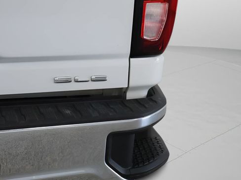 Used 2025 GMC Sierra 2500 SLE AWD/4WD image 28