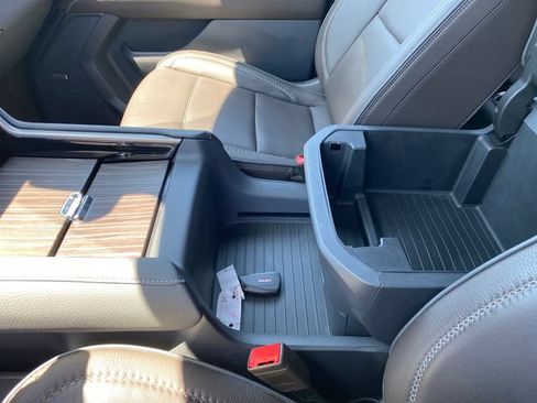 Certified 2023 GMC Yukon Denali AWD/4WD image 16