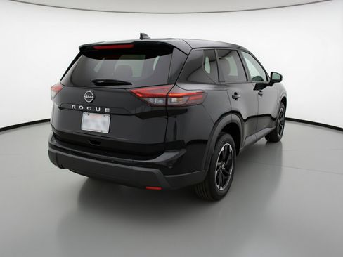 Used 2025 Nissan Rogue SV FWD image 7