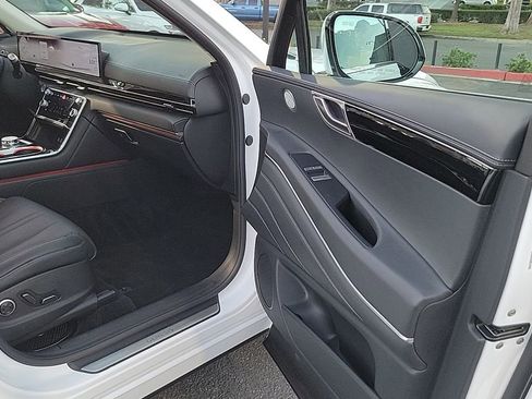 Used 2025 Genesis GV80 2.5T Standard image 40