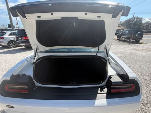 Used 2019 Dodge Challenger SXT w/ Blacktop Package image 10