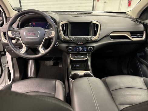 Used 2024 GMC Terrain Denali w/ Denali Premium Package AWD/4WD image 29