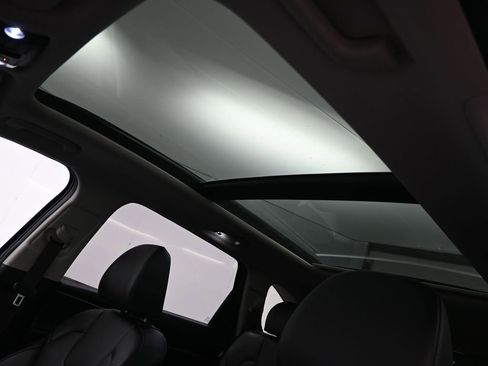 Certified 2025 Kia Sorento X-Line EX image 29