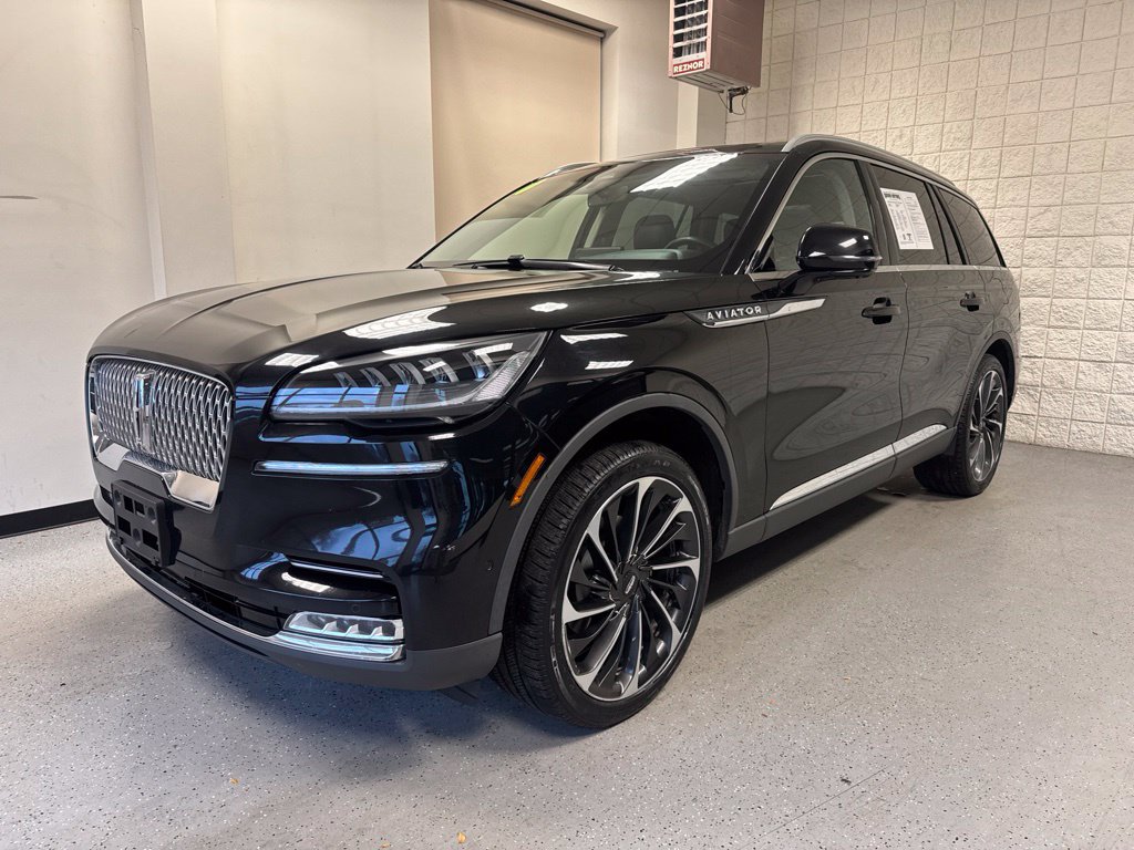 Used 2020 Lincoln Aviator Reserve w/ Equipment Group 201A AWD/4WD image 2