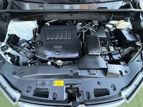 Used 2016 Toyota Highlander Limited image 36