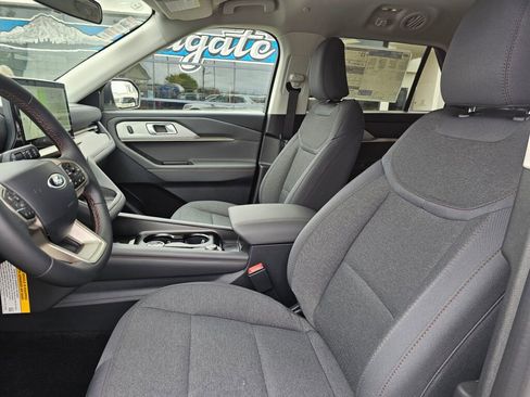 New 2025 Ford Explorer Active AWD/4WD image 13
