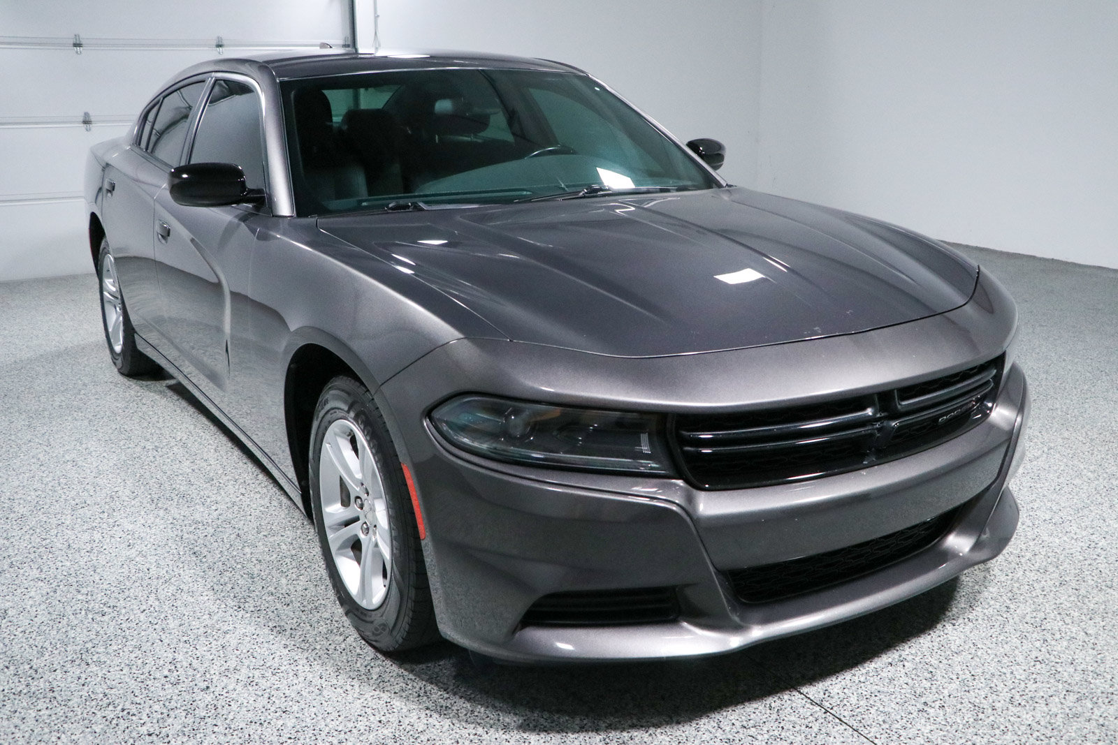 Used 2023 Dodge Charger SXT RWD image 5