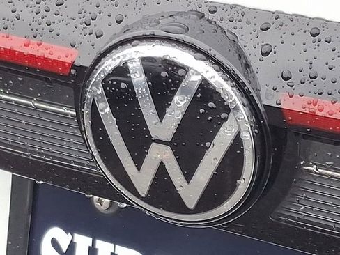 New 2026 Volkswagen Taos SEL image 12