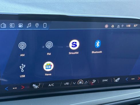 New 2026 Chevrolet Traverse LT w/ Midnight/Sport Edition AWD/4WD image 17