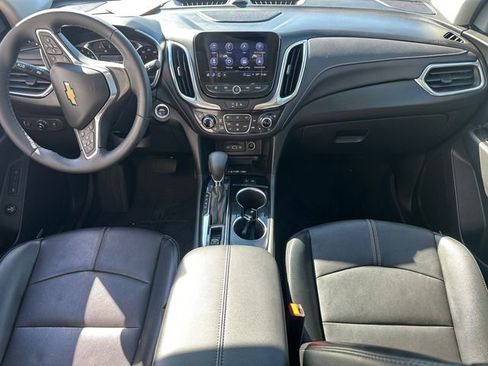 Used 2023 Chevrolet Equinox Premier AWD/4WD image 24