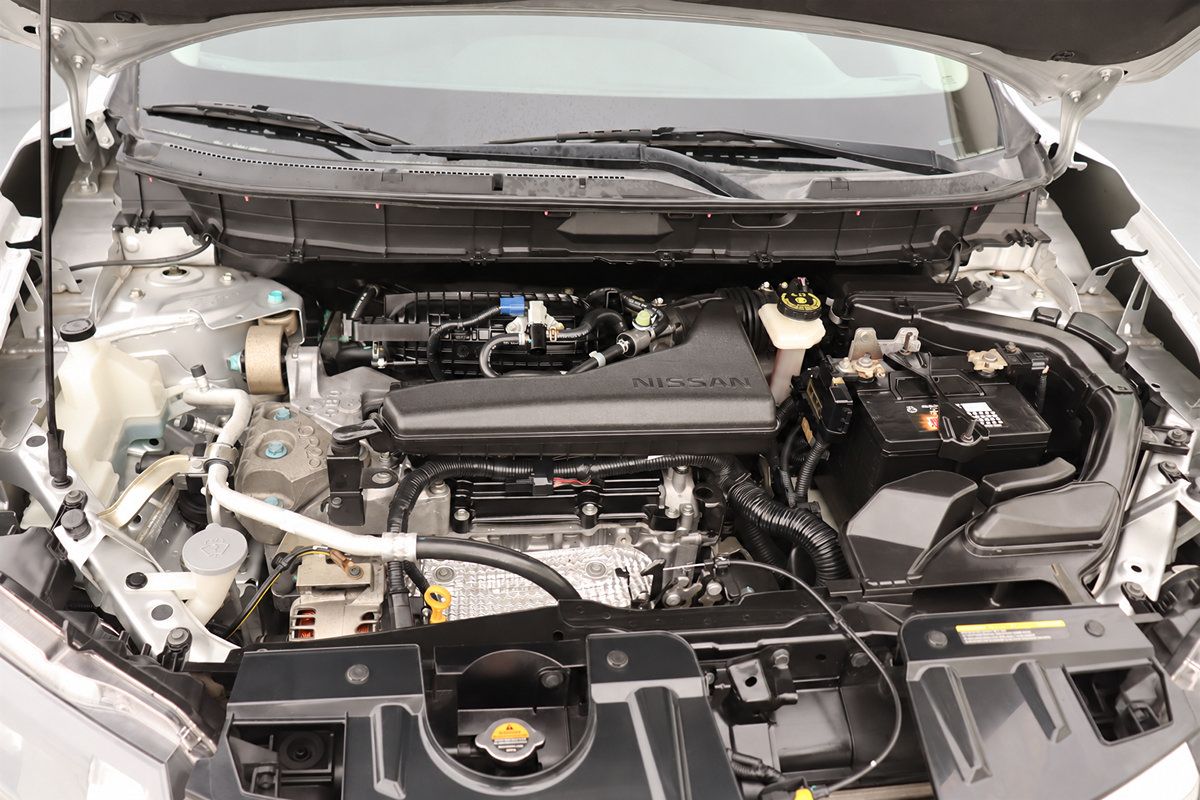 Used 2017 Nissan Rogue SV FWD image 41