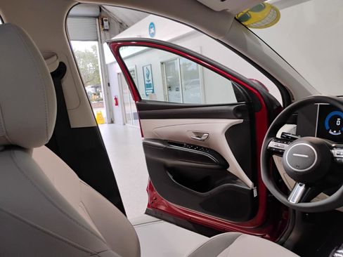 Used 2025 Hyundai Tucson SEL image 65